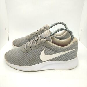 Nike Tanjun Running Sneakers‎ Shoes Women's Size 7 Grey